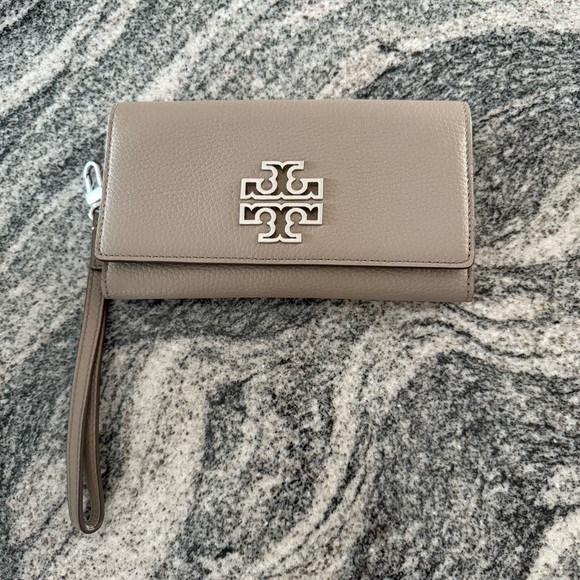Tory Burch Handbags - Tory Burch Britten Smartphone Wristlet Wallet – French Gray – NWT